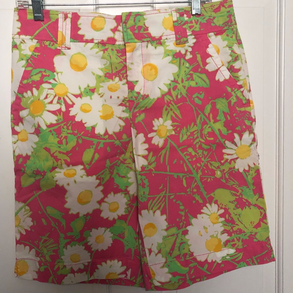 Lilly Pulitzer Floral Bermuda Shorts (Size 6)